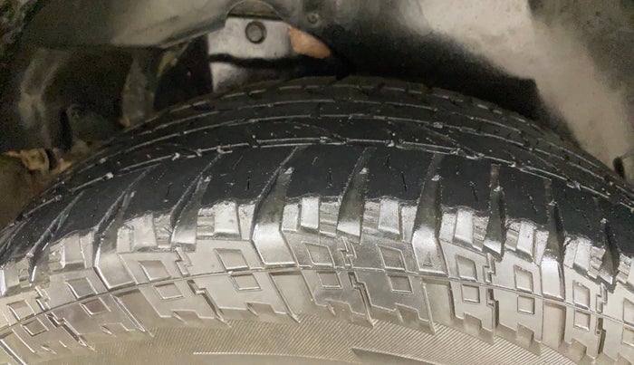 2013 Mahindra XUV500 W8, Diesel, Manual, 91,336 km, Right Rear Tyre Tread