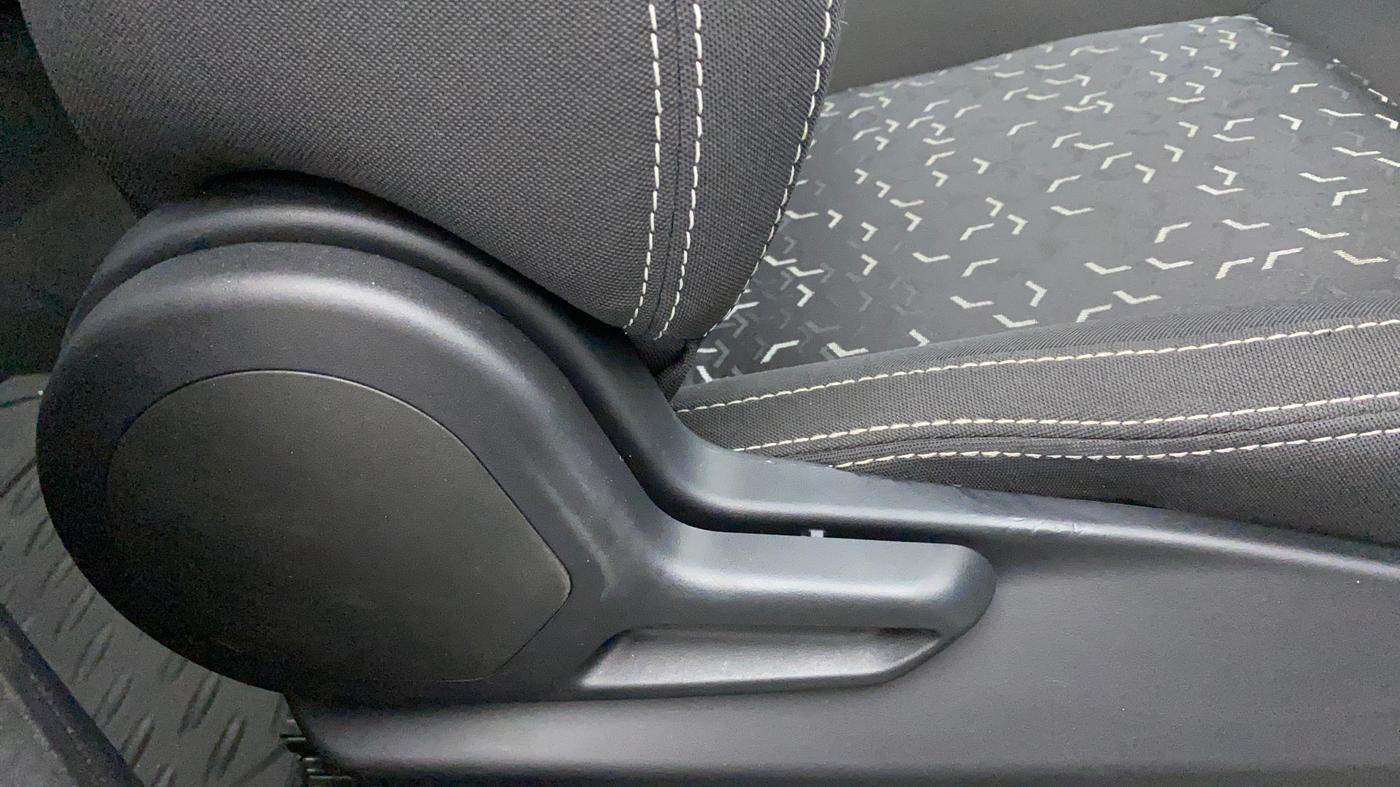 2023 Tata Tiago XM CNG, CNG, Manual, 22,265 km, Driver Side Adjustment Panel