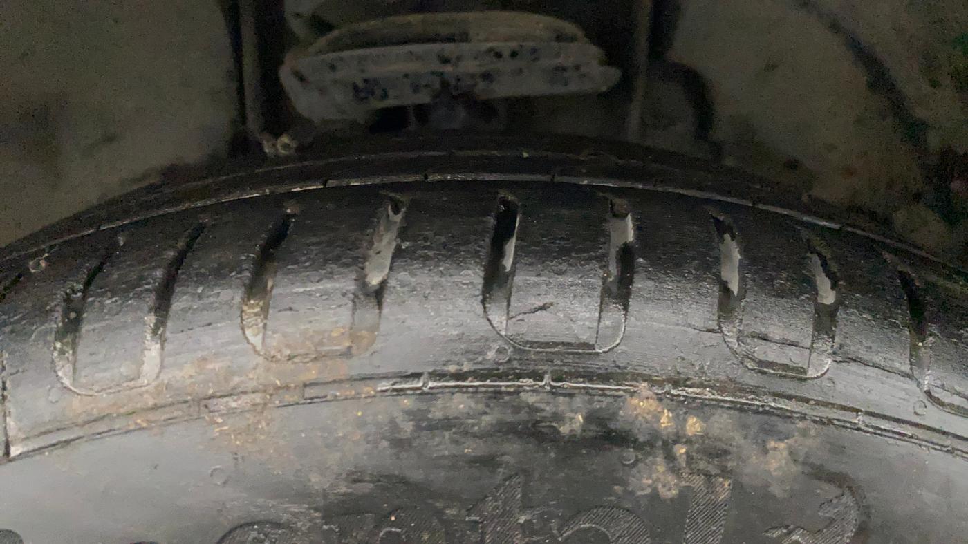 2018 Tata TIGOR XZ PETROL, Petrol, Manual, 44,327 km, Left Front Tyre Tread