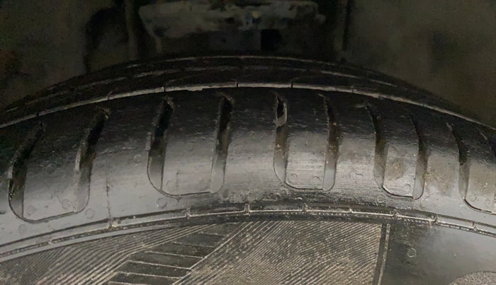 2018 Tata TIGOR XZ PETROL, Petrol, Manual, 44,327 km, Right Front Tyre Tread