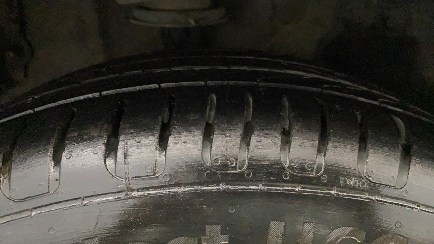 2018 Tata TIGOR XZ PETROL, Petrol, Manual, 44,327 km, Right Rear Tyre Tread