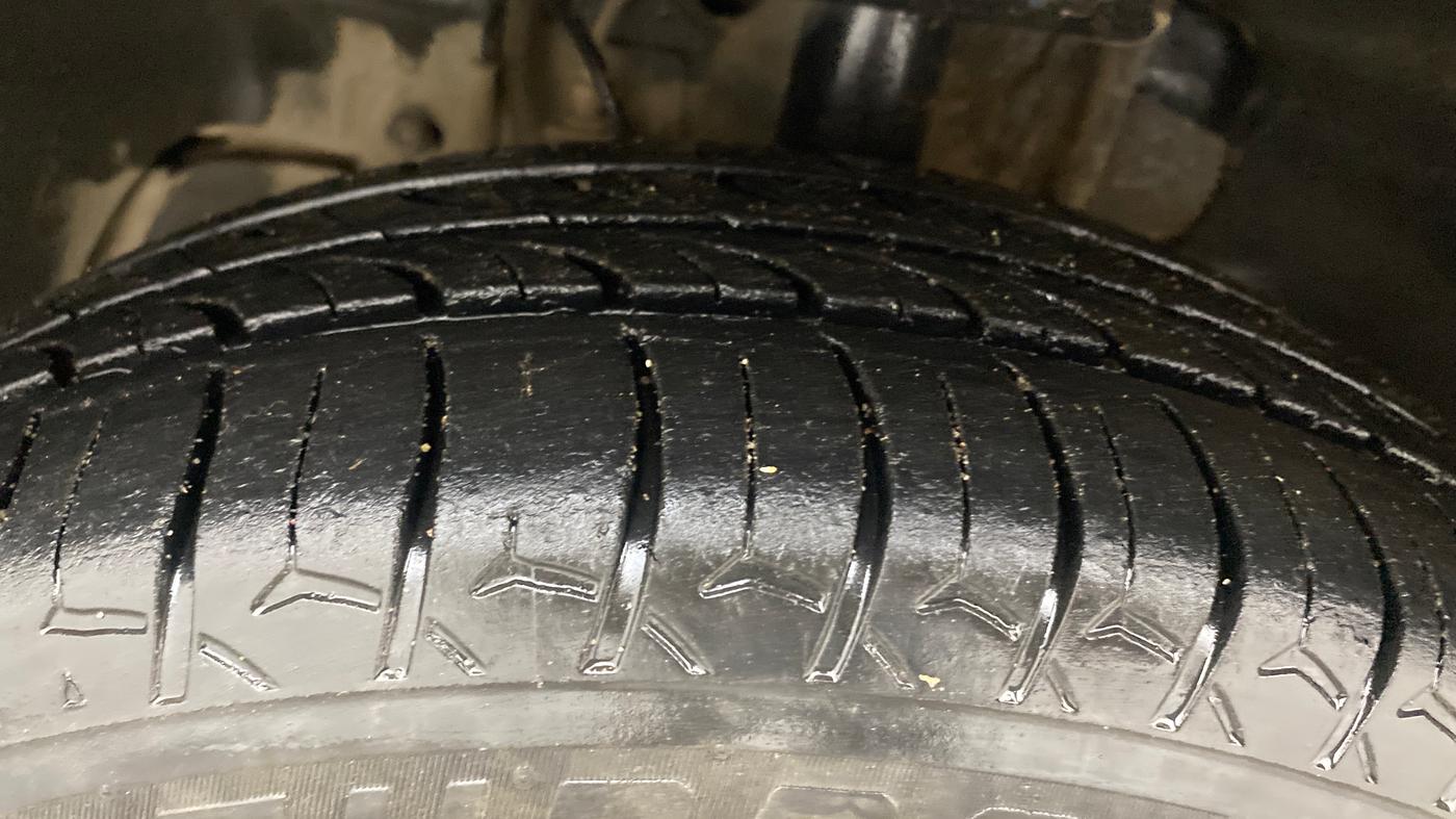 2018 Tata Tiago XZA PETROL, Petrol, Automatic, 50,427 km, Left Front Tyre Tread
