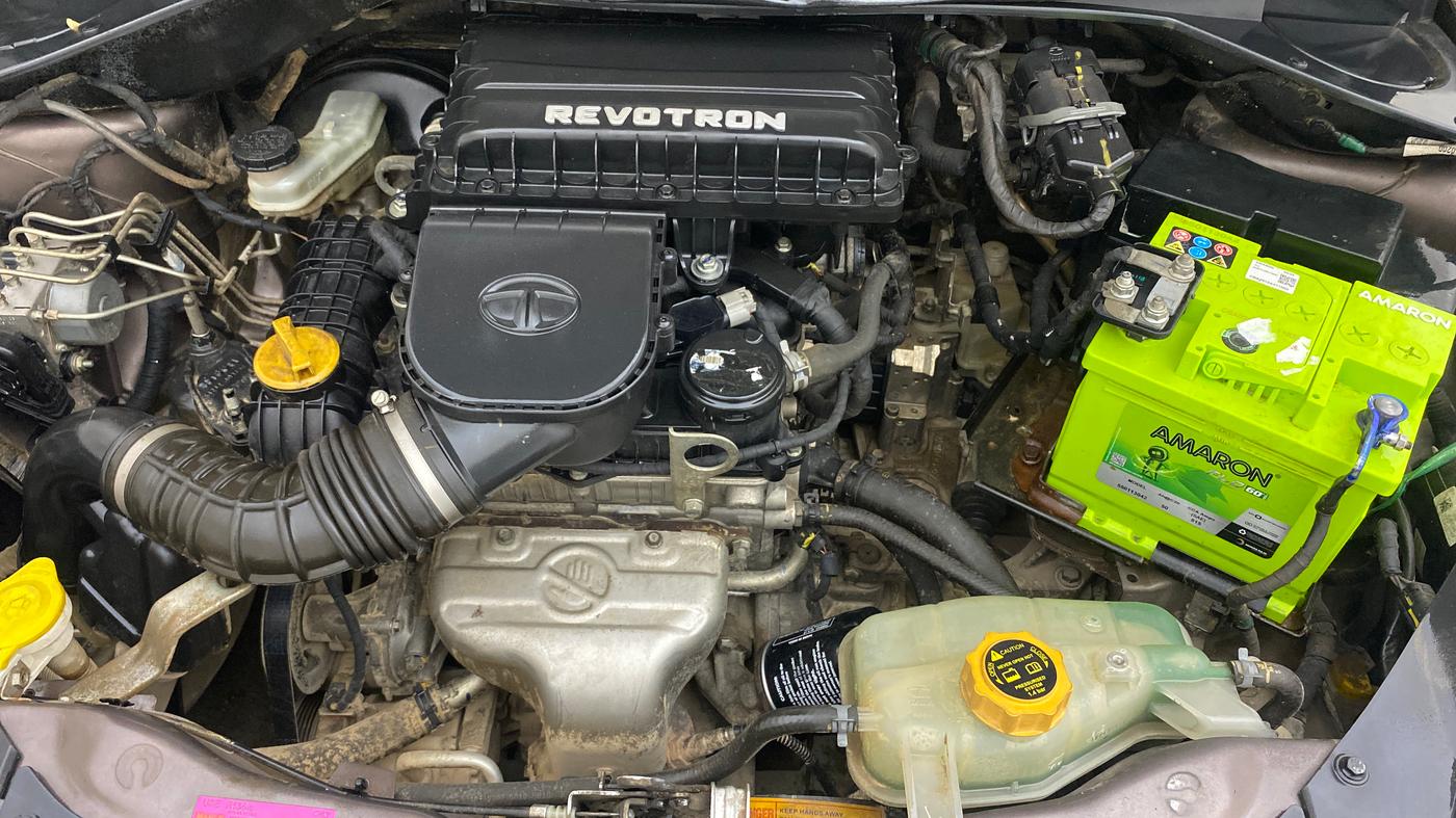 2018 Tata Tiago XZA PETROL, Petrol, Automatic, 50,427 km, Engine View