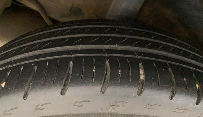 2021 Honda City 1.5L I-VTE V CVT, Petrol, Automatic, 26,474 km, Right Rear Tyre Tread