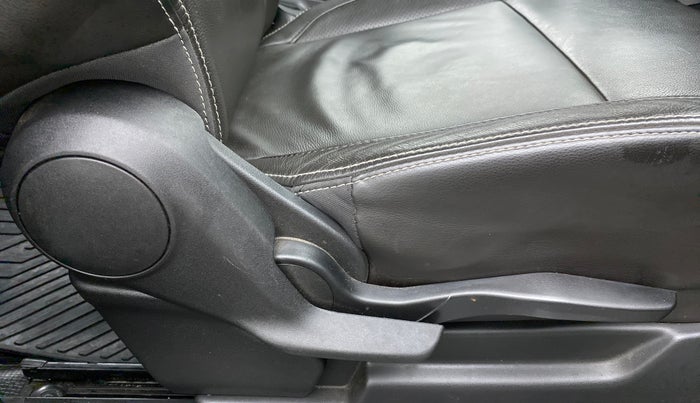 2019 Maruti XL6 ALPHA AT, Petrol, Automatic, 19,675 km, Driver Side Adjustment Panel