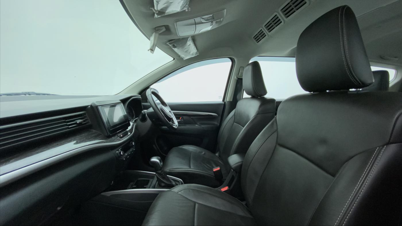 2019 Maruti XL6 ALPHA AT, Petrol, Automatic, 19,675 km, Right Side Front Door Cabin
