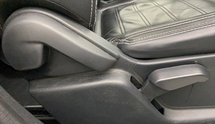 2018 Ford Ecosport TITANIUM + 1.5L DIESEL, Diesel, Manual, 1,04,100 km, Driver Side Adjustment Panel