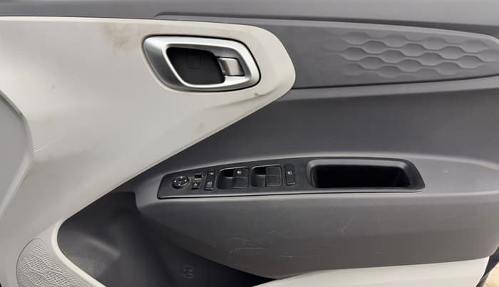 2019 Hyundai GRAND I10 NIOS SPORTZ AMT 1.2 KAPPA VTVT, Petrol, Automatic, 72,221 km, Driver Side Door Panels Control