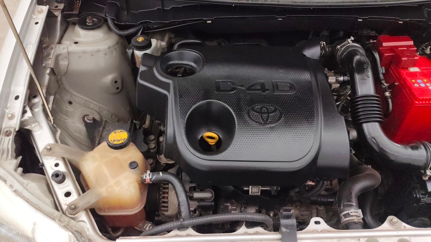 2013 Toyota Etios Liva GD, Diesel, Manual, 1,48,435 km, Engine View - Right