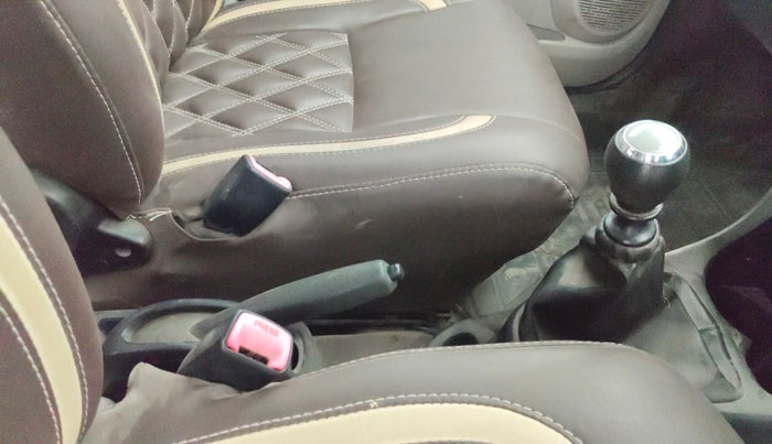 2013 Toyota Etios Liva GD, Diesel, Manual, 1,48,316 km, Gear Lever