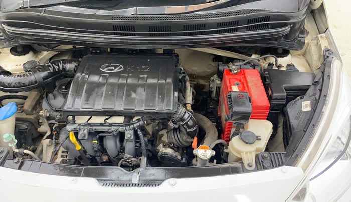 2015 Hyundai Grand i10 ASTA AT 1.2 KAPPA VTVT, Petrol, Automatic, 60,614 km, Engine View - Left