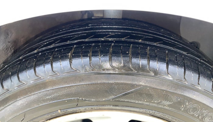 2015 Hyundai Grand i10 ASTA AT 1.2 KAPPA VTVT, Petrol, Automatic, 60,614 km, Right Front Tyre Tread