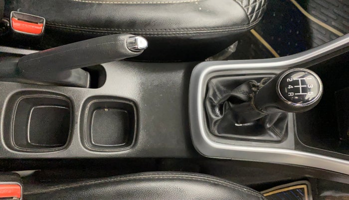 2022 Maruti S Cross ZETA 1.5, Petrol, Manual, 87,740 km, Gear Lever