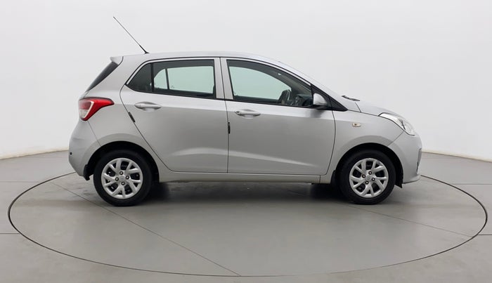 2017 Hyundai Grand i10 MAGNA 1.2 KAPPA VTVT, Petrol, Manual, 23,981 km, Right Side View