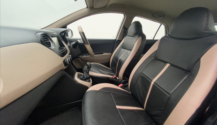 2017 Hyundai Grand i10 MAGNA 1.2 KAPPA VTVT, Petrol, Manual, 23,981 km, Right Side Front Door Cabin