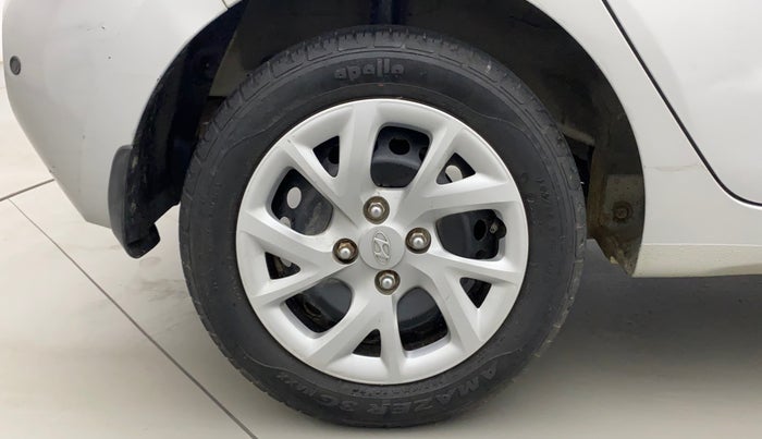 2017 Hyundai Grand i10 MAGNA 1.2 KAPPA VTVT, Petrol, Manual, 23,981 km, Right Rear Wheel