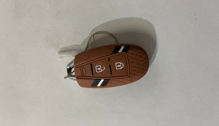 2017 Maruti Baleno ALPHA PETROL 1.2, Petrol, Manual, 34,701 km, Key Close Up