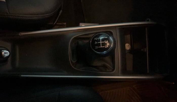 2017 Maruti Baleno ALPHA PETROL 1.2, Petrol, Manual, 34,701 km, Gear Lever