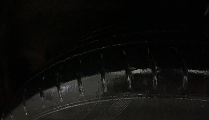 2017 Maruti Baleno ALPHA PETROL 1.2, Petrol, Manual, 34,701 km, Left Rear Tyre Tread