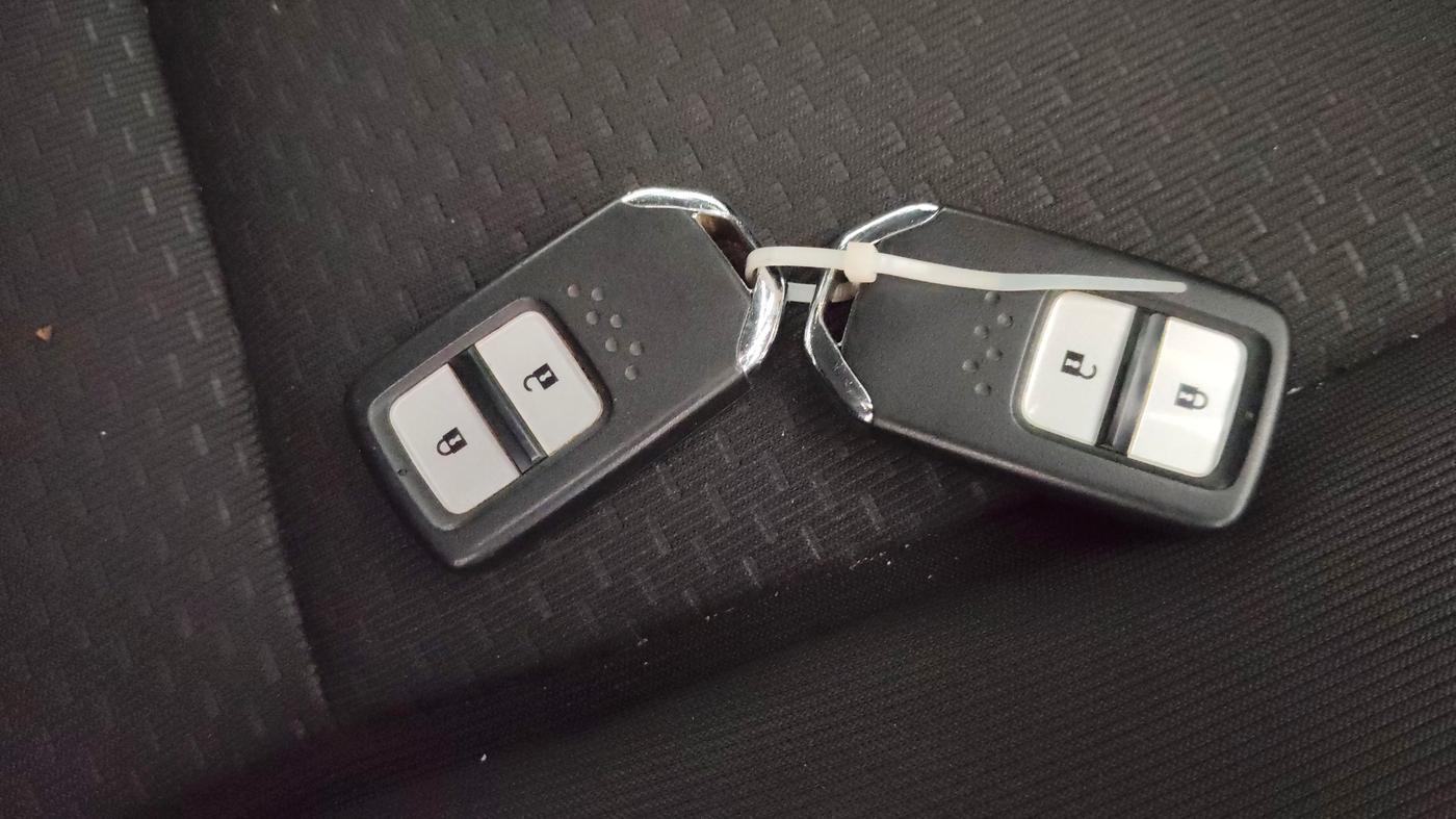 2016 Honda BR-V 1.5L I-VTEC V CVT, Petrol, Automatic, 69,798 km, Key Close Up