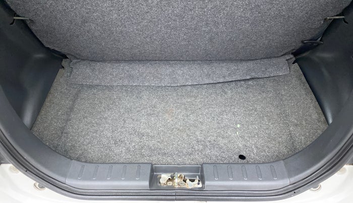 2019 Maruti Alto 800 LXI, Petrol, Manual, 17,781 km, Boot Inside