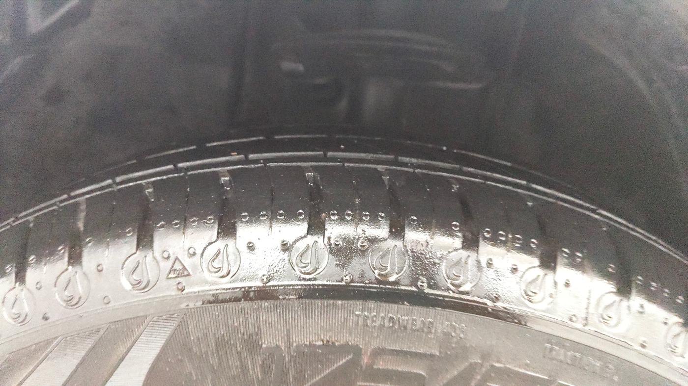 2025 Tata Tiago XTA CNG , CNG, Automatic, 3,158 km, Left Front Tyre Tread