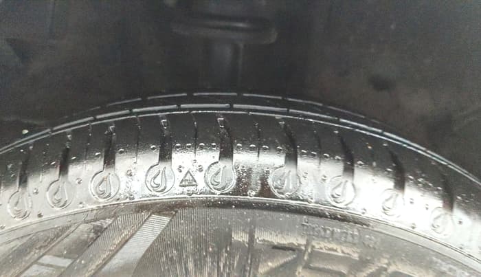 2025 Tata Tiago XTA CNG , CNG, Automatic, 3,158 km, Right Rear Tyre Tread