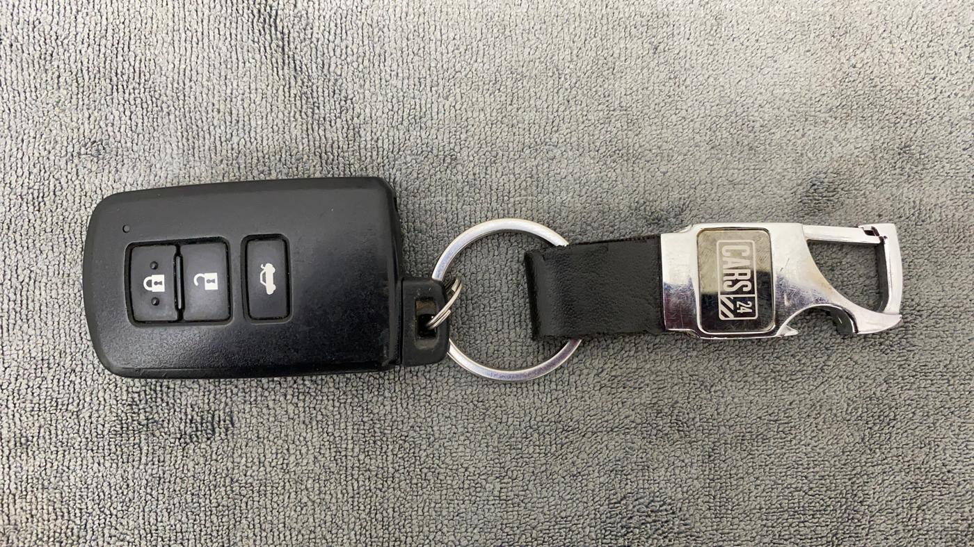 2014 Toyota Corolla Altis VL AT PETROL, Petrol, Automatic, 85,843 km, Key Close Up