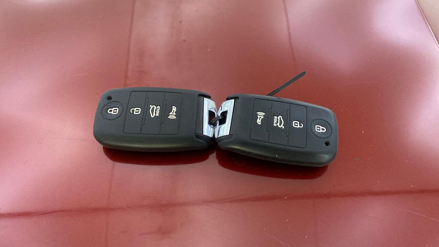 2021 KIA SONET HTX 1.0 IMT, Petrol, Manual, 34,313 km, Key Close Up