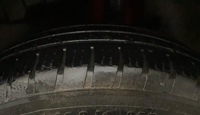 2019 Maruti Swift LXI, Petrol, Manual, 48,630 km, Left Rear Tyre Tread