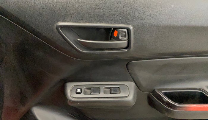 2019 Maruti Swift LXI, Petrol, Manual, 48,630 km, Driver Side Door Panels Control