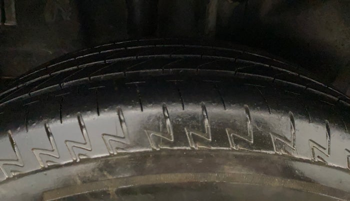 2018 Tata Tiago XZ PETROL, Petrol, Manual, 1,17,170 km, Right Rear Tyre Tread