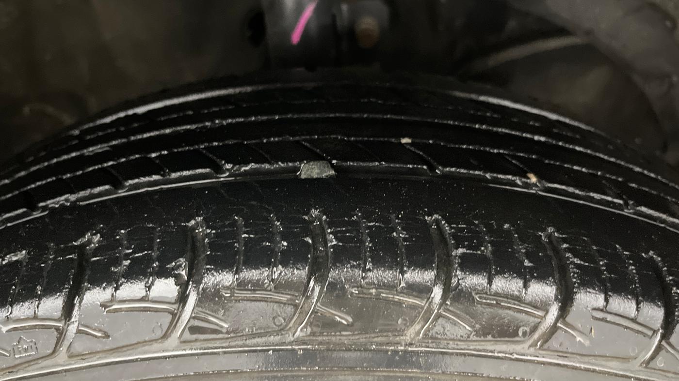 2016 Maruti Baleno DELTA PETROL 1.2, Petrol, Manual, 48,921 km, Right Front Tyre Tread