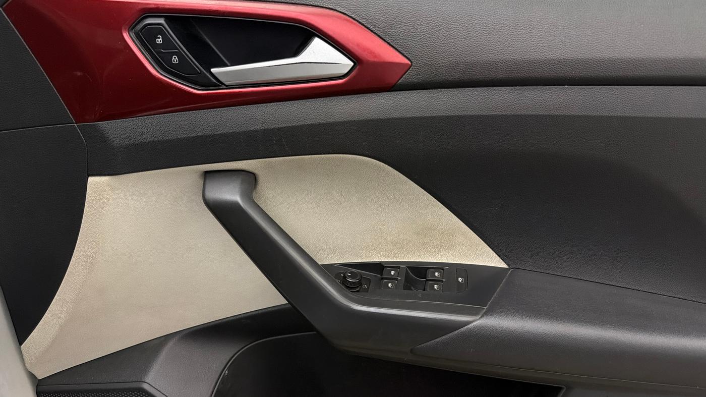 2021 Volkswagen TAIGUN GT PLUS 1.5 TSI DSG, Petrol, Automatic, 91,073 km, Driver Side Door Panels Control