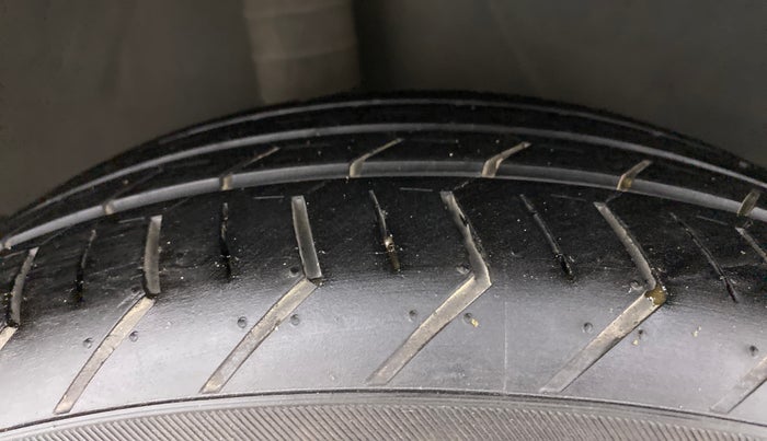 2013 Nissan Micra XV CVT, Petrol, Automatic, 81,381 km, Right Rear Tyre Tread