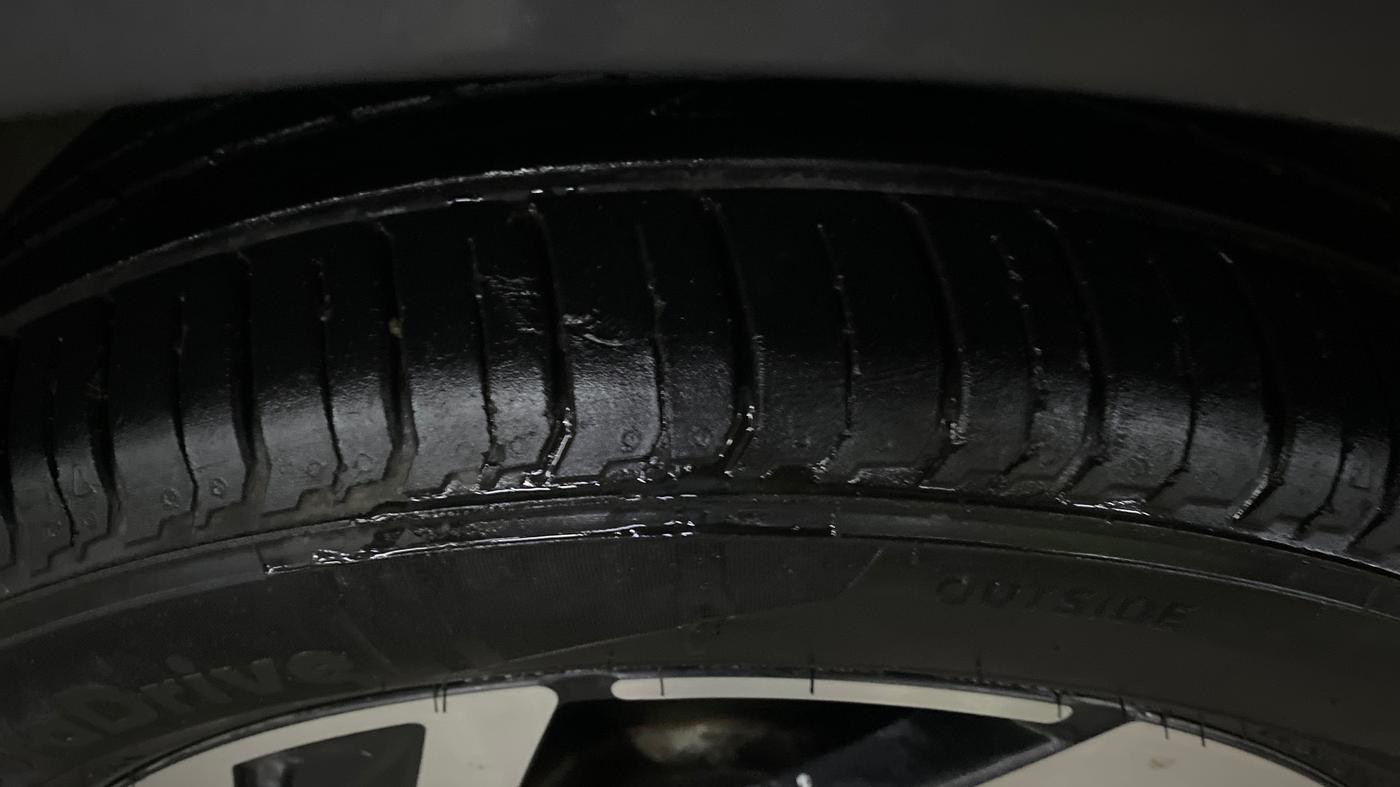 2025 Hyundai NEW I20 ASTA (O) 1.2 MT, Petrol, Manual, 10,726 km, Right Front Tyre Tread