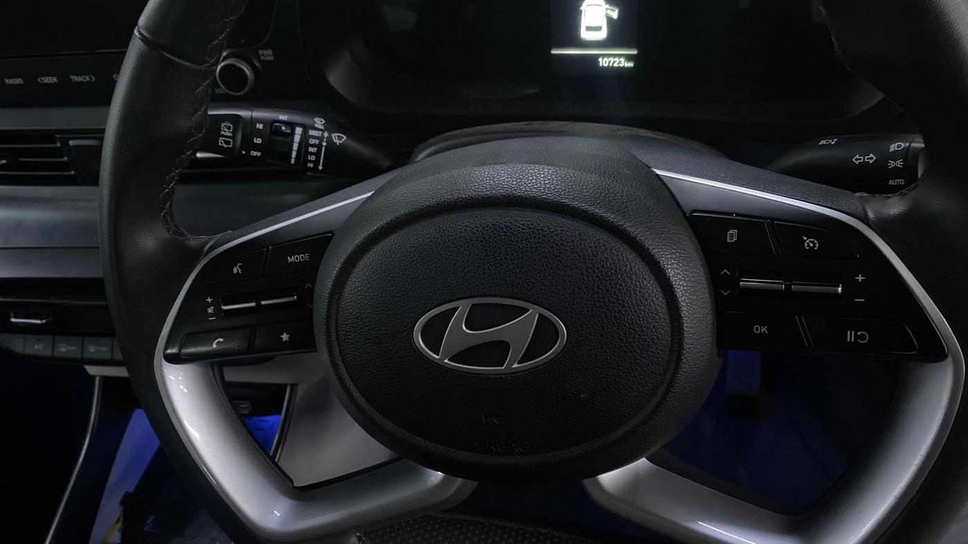2025 Hyundai NEW I20 ASTA (O) 1.2 MT, Petrol, Manual, 10,726 km, Adaptive Cruise Control