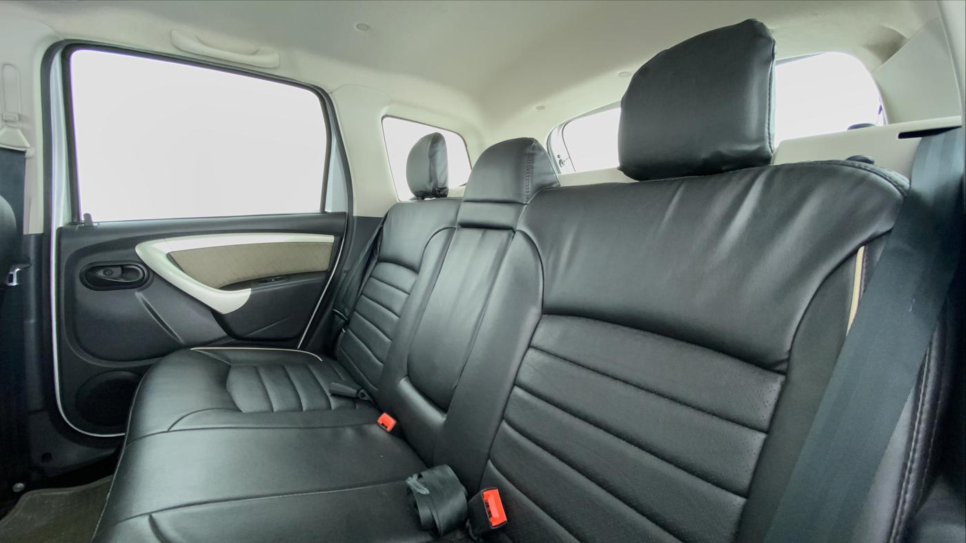 2014 Renault Duster 85 PS RXL OPT, Diesel, Manual, 61,943 km, Right Side Rear Door Cabin