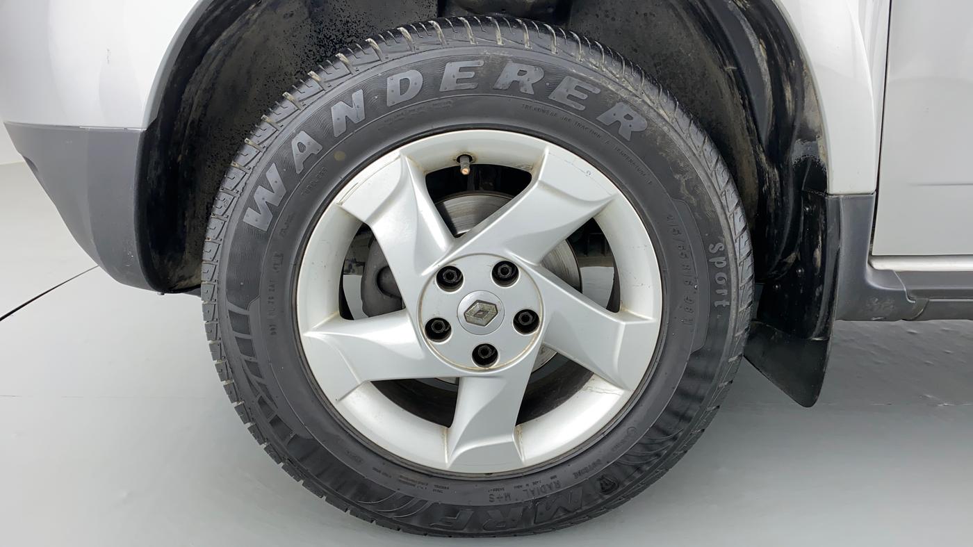 2014 Renault Duster 85 PS RXL OPT, Diesel, Manual, 61,943 km, Left Front Wheel