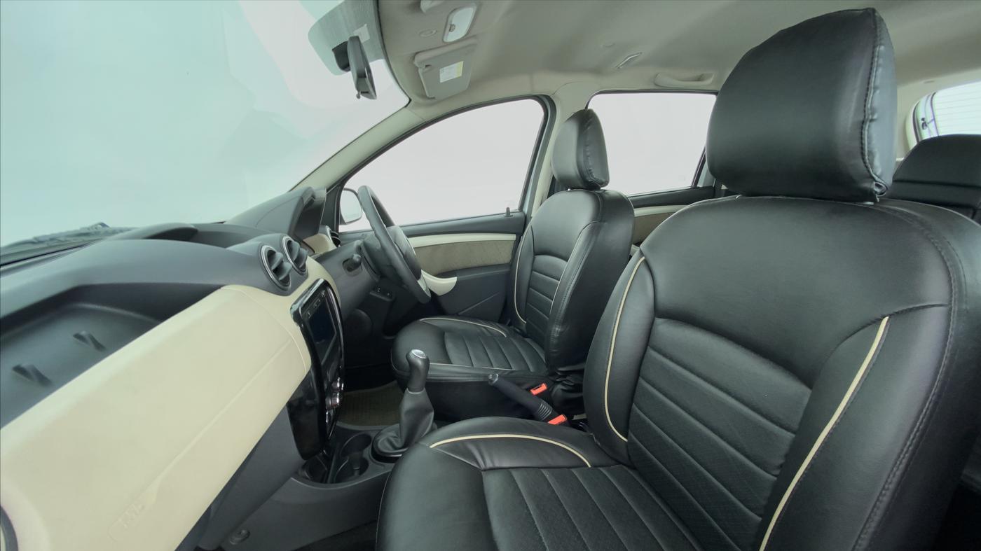 2014 Renault Duster 85 PS RXL OPT, Diesel, Manual, 61,943 km, Right Side Front Door Cabin