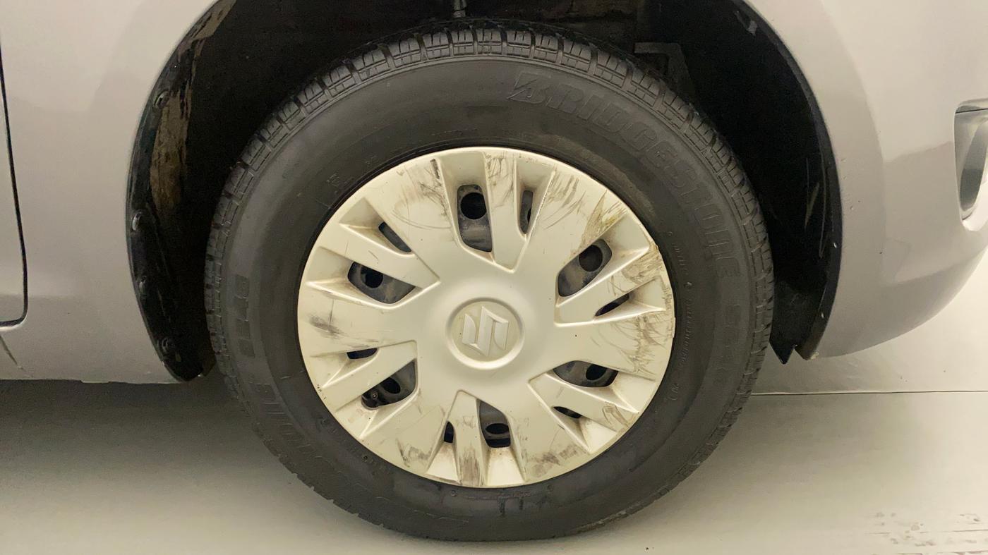 2014 Maruti Swift VXI, Petrol, Manual, 53,448 km, Right Front Wheel