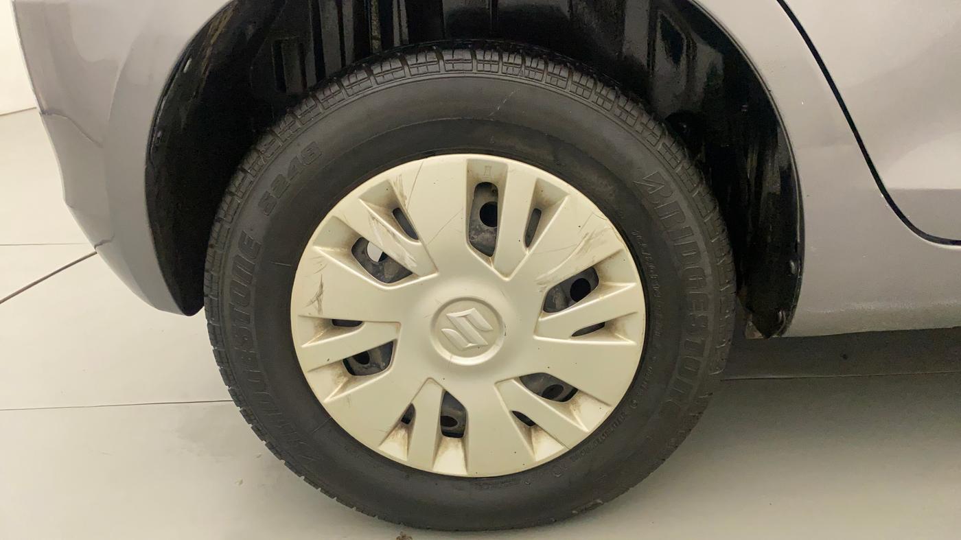 2014 Maruti Swift VXI, Petrol, Manual, 53,448 km, Right Rear Wheel