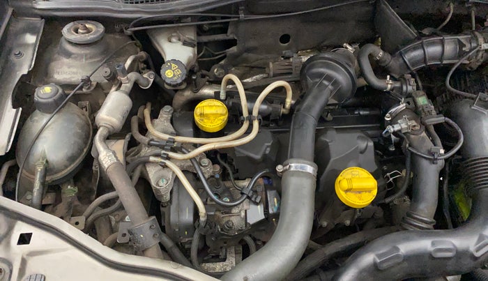 2017 Renault Duster 85 PS RXS MT DIESEL, Diesel, Manual, 1,40,934 km, Engine View - Right