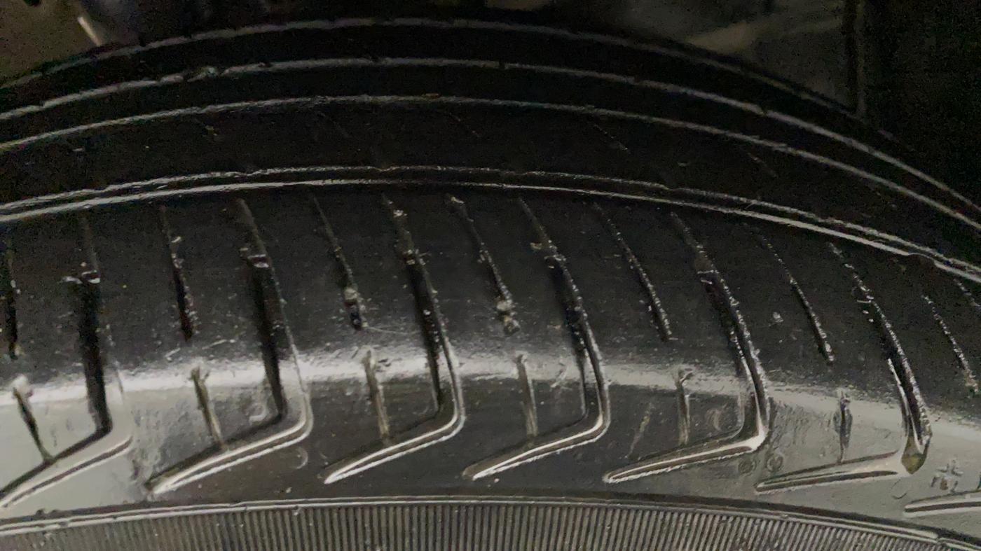 2020 Maruti New Wagon-R LXI CNG (O) 1.0, CNG, Manual, 53,334 km, Left Front Tyre Tread