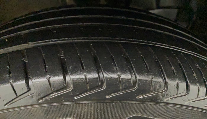 2020 Maruti New Wagon-R LXI CNG (O) 1.0, CNG, Manual, 53,334 km, Right Front Tyre Tread