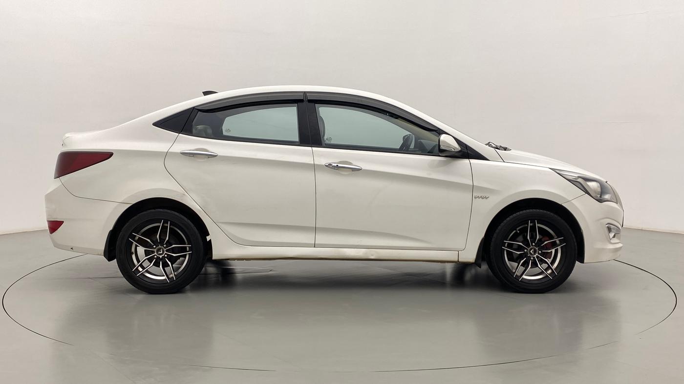 2016 Hyundai Verna FLUIDIC 1.6 SX VTVT OPT, Petrol, Manual, 63,769 km, Right Side View