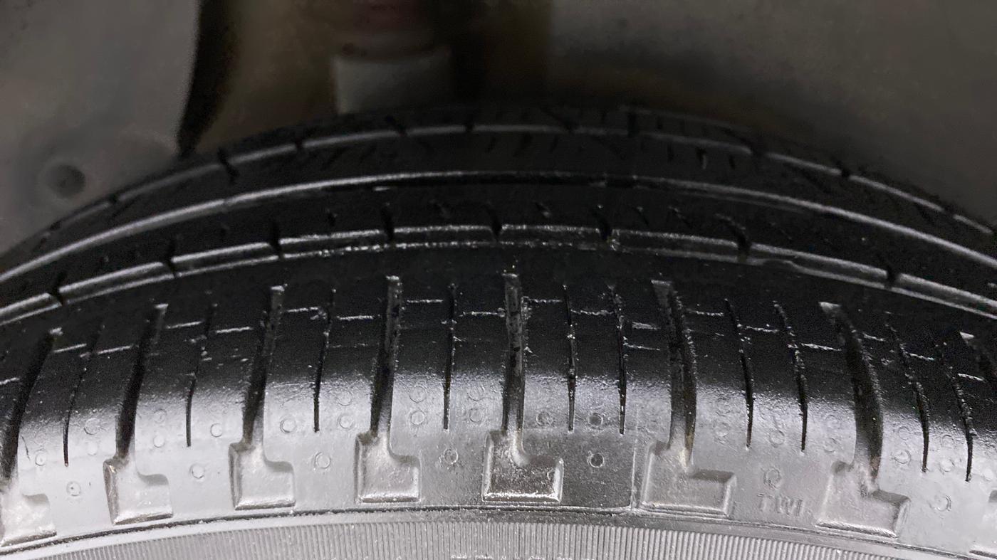 2018 Hyundai Creta 1.6 SX AT CRDI, Diesel, Automatic, 94,405 km, Right Rear Tyre Tread