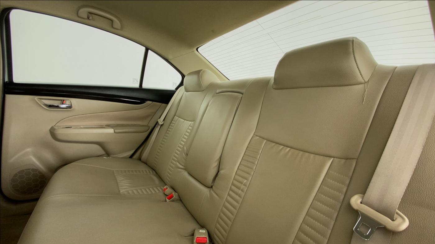 2017 Maruti Ciaz DELTA 1.4 MT PETROL, Petrol, Manual, 63,864 km, Right Side Rear Door Cabin
