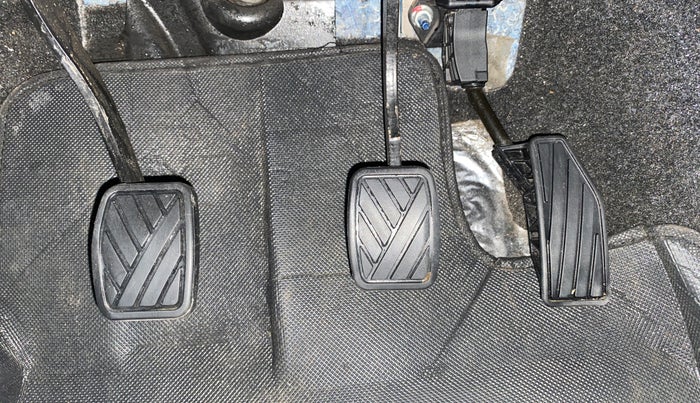 2019 Maruti XL6 ALPHA MT, Petrol, Manual, 29,154 km, Pedals