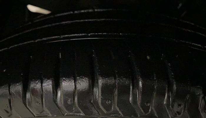 2019 Maruti XL6 ALPHA MT, Petrol, Manual, 29,154 km, Left Front Tyre Tread